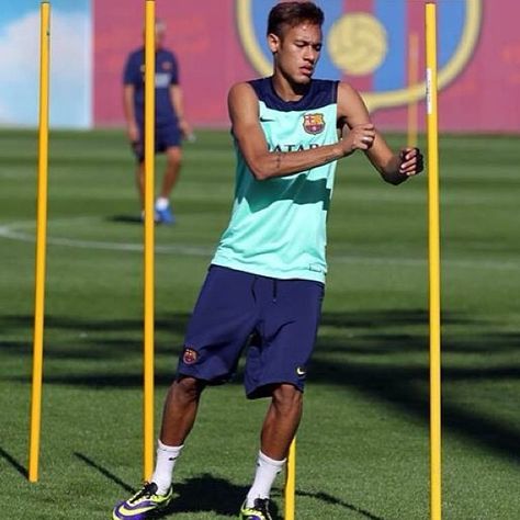 FC Barcelona training  Neymar Jr Neymar Training, Neymar Photo, Barcelona Training, Aesthetic Football, Messi And Neymar, Gym Room, Soccer News, Leo Messi, Neymar Jr