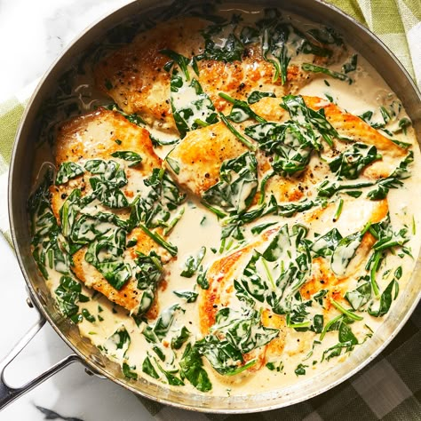 Creamy Garlic Skillet Chicken with Spinach Creamy Spinach Chicken, Chicken With Spinach, Spinach Chicken, High Protein Dinner, Chicken Skillet, Protein Dinner, Chicken And Spinach, Skillet Dinners, Creamy Spinach