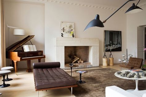 Sunday Sanctuary: History Repeating Barcelona Daybed, Simple Fireplace, Interior Design Minimalist, Design Apartment, Paris Apartments, Interior Architect, Decoration Inspiration, A Living Room, Architectural Digest