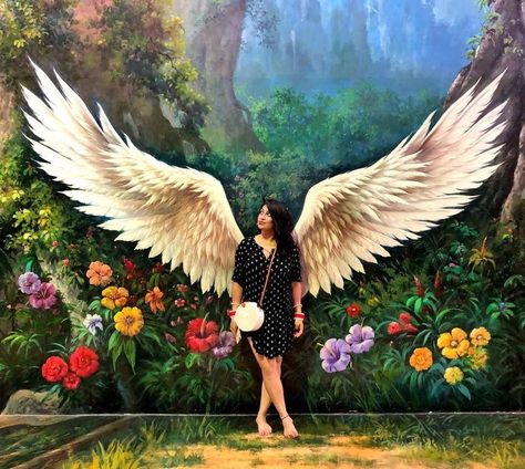 Realistic Wall Painting, Mural Wall Art Outdoor, Wings Wall Art, Angel Wings Wall Art, Selfie Wall, Wings Wallpaper, 3d Wall Painting, Cafe Wall Art, Wal Art