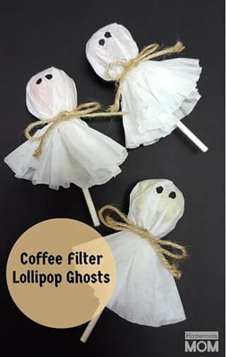 Halloween Halloween Activities For Preschoolers Motor Skills, Halloween Family Crafts, Halloween Treats Desserts, Lollipop Ghosts, Ghost Lollipops, Halloween School Treats, Dekorasi Halloween, Halloween Class Party, Halloween Fest