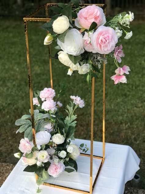 Tall Rectangle Centerpiece, Tall Square Centerpiece Wedding, Tall Inexpensive Wedding Centerpieces, Tall Wedding Centerpieces Diy, Party Flower Centerpieces, Tall Centerpiece Ideas, Square Centerpieces, Tall Centerpiece Wedding, Flower Stand Centerpiece