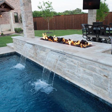 Pool Stone Wall, Pool With Fountain, Pool Waterfall Ideas, Swimming Pool Fountains, Backyard Sanctuary, Pool House Designs, Stone Pool, Pool Finishes, Pool Landscape