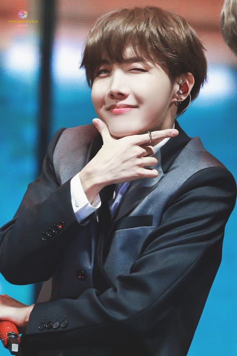 J Hope Smile, Mma 2019, Rm Jimin, Hope Bts, Jhope Bts, Jhope Cute, Gwangju, Hoseok Bts, I Love Bts