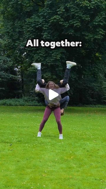 Merle Loosen on Instagram: "Have you ever tried this trick? 🤪  #gymnastics #gymnast #turnen #partnertrick #trick #twincartwheel #doublecartwheel #partnercartwheel #doppelrad #partnerrad #zwillingsrad #trick #radachlag #flips" Two Person Partner Tricks, Two Person Cartwheel, Double Cartwheel, 2 Person Tricks, Partner Tricks, 2 Person Stunts, Gymnast, Have You Ever, Gymnastics