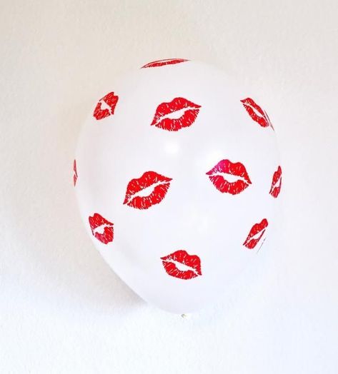 30th Birthday Balloons, Kissy Lips, Christmas Party Makeup, Burgundy Party, Happy Birthday Valentine, Balloons Happy Birthday, Red Aesthetics, Valentines Balloons, Kissing Lips