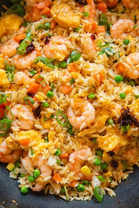 Shrimp Fried Rice Shrimp Stir Fried Rice, Simple Shrimp Fried Rice Recipe, Fish Fried Rice Recipes, Prawn Fried Rice Recipe, Garlic Shrimp Rice, Fried Rice With Shrimp, Prawn Fried Rice, Shrimp Fried Rice Recipe, Spicy Peanut Noodles