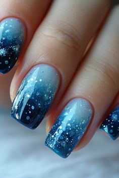 Aroura Borealis Nails, Black Blue Ombre Nails, Blue Ombre Winter Nails, Alaska Nails Ideas, Color Ombre Acrylic Nails, Ombre Nails With Nail Art, Azure Nails, Blue Fade Nails, Trending Blue Nails