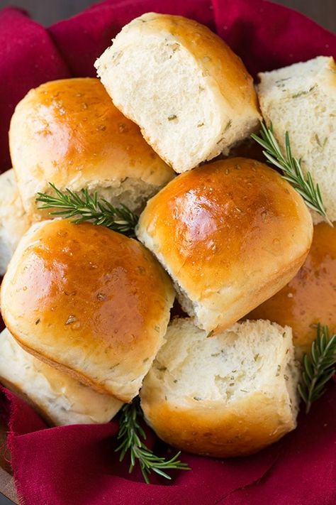 Rosemary Dinner Rolls - Cooking Classy Rosemary Dinner Rolls, Rosemary Dinner, Rolls For Thanksgiving, Thanksgiving Appetizer Recipes, Best Thanksgiving Recipes, Homemade Rolls, Easy Rolls, Dinner Rolls Recipe, Thanksgiving Food Desserts