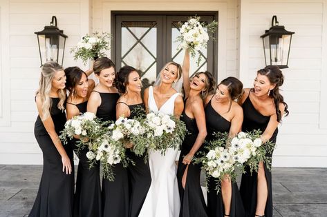 Danielle Harris, Black And White Wedding Theme, White Wedding Theme, Wedding Picture Poses, Indiana Wedding, Black White Wedding, Black Bridesmaid Dresses, Classy Wedding, Wedding Mood