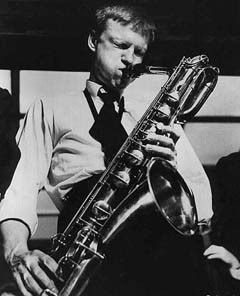 the young Gerry Mulligan Gerry Mulligan, Jazz Saxophone, Baritone Sax, John Entwistle, Jazz Players, Too Close For Comfort, Saxophone Players, Jazz Artists, Cool Jazz