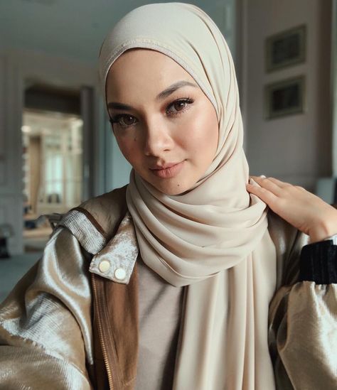 Muslim Dresses, Modern Hijab, Modern Hijab Fashion, Casual Hijab Outfit, Hijab Chic, Hijabi Girl, Islamic Fashion, Pashmina Scarf, Hijab Tutorial