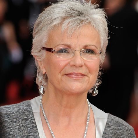 Julie Walters Hair, Choppy Layered Hairstyles, Julie Walters, Katie Price, Chic Short Hair, Short Hairstyles Fine, Over 60 Hairstyles, Short Grey Hair, Hair Styles 2014