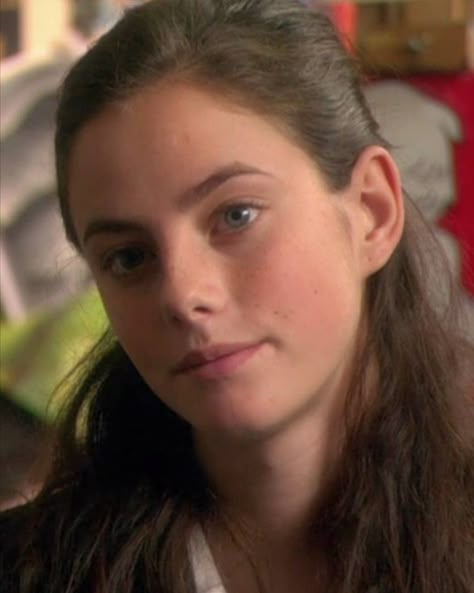 Movie Face Claims, Young Kaya Scodelario, Kaya Scodelario Aesthetic, Acotar Wings, Effy Skins, Elizabeth Stonem, Thirteen Movie, Brunette Girls, Natalie Morales