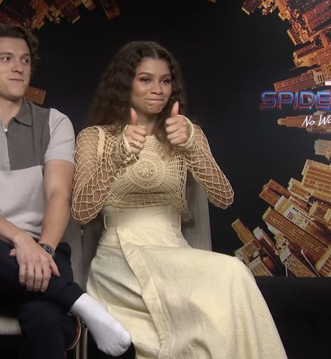 Zendaya Interview, Ballet Inspired Fashion, Zendaya Outfits, Zendaya Coleman, Interview Outfit, Meme Faces, Fairy Dress, Tom Holland, Reaction Pictures