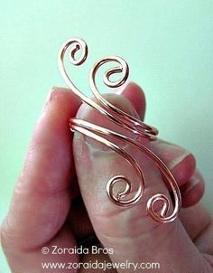 Wire Jewelry Rings, Bijoux Fil Aluminium, Wire Jewelry Tutorial, Ring Tutorial, Spiral Ring, Wire Jewelry Designs, Wire Ring, Diy Wire Jewelry, Wire Work Jewelry