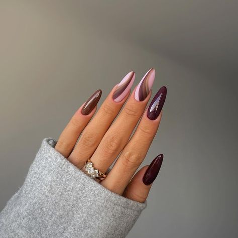 Unleashing Autumn Vibes: Discover Top Trending Fall Nail Designs and Colors for 2023 Nails Autumn 2022, Velvet Nails, Special Nails, Cute Nails For Fall, Long Nail, Thanksgiving Nails, Winter Nail Designs, Pink Nail, Toe Nail Art