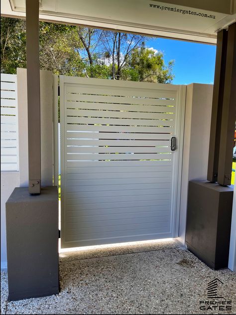 Aluminium Slat Gate in 50/50 Design to provide security and privacy. Digital Mechanical Code Entry Lock Handle, supplied and installed on the Gold Coast by Premier Gates Slat Gate, Aluminum Driveway Gates, Automatic Gates Driveways, Entry Gate, Aluminium Gates, Security Gates, Gate Locks, Pool Filter, Electric Gates