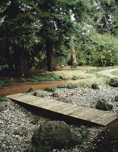 GardenArt Group Bed Bridge, Creek Landscaping, Gravel Walkway, Wood Walkway, Dry River, Brick Walkway, Patio Projects, Backyard Water Feature, Farmhouse Landscaping