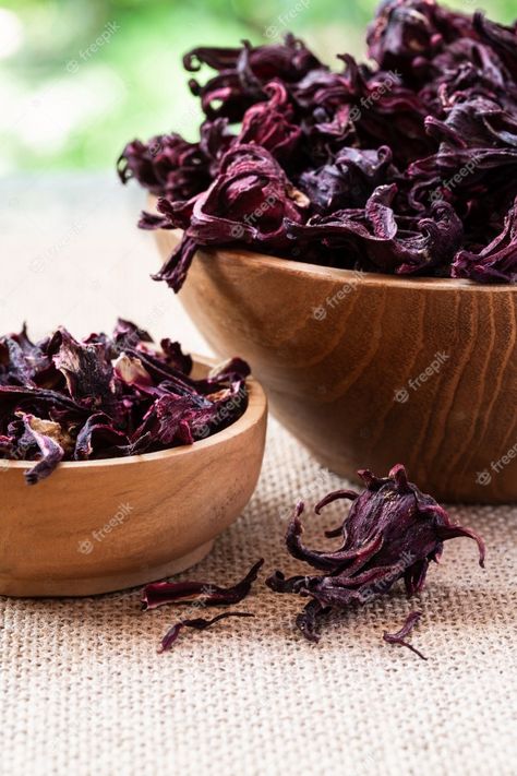 Jamaica Flor, Hibiscus Flower Aesthetic, Hibiscus Benefits, Tinta Natural, Dried Hibiscus Flowers, Herbal Teas Recipes, Food Backgrounds, Hibiscus Tea, Natural Background