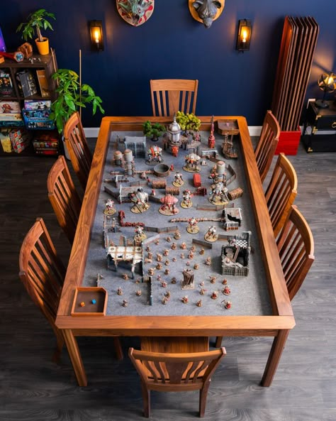 🚨Exciting news for EU & UK friends! Our Modular Gaming Table is heading your way this August on Kickstarter! 🔥 Check out Link in Bio! #warhammer #gamingtable (Warhammer miniature painted by our employee Doug) Dungeons And Dragons Room, Top Table Decor, Gaming Table Diy, Round Dining Room Tables, Dnd Room, Dnd Table, Board Game Room, Gaming Tables, Tabletop Design