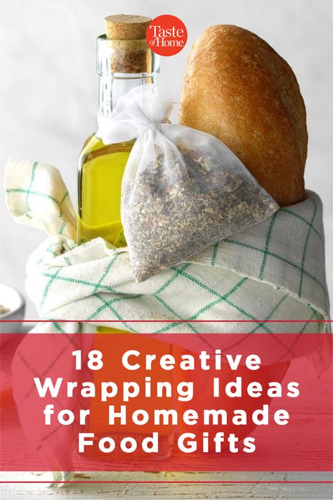 18 Creative Wrapping Ideas for Homemade Food Gifts Wrapping Homemade Bread Gift Ideas, Homemade Bread As A Gift, Wrap Sourdough Bread As A Gift, Wrapping Christmas Breads For Gifts, Food Gift Baskets Diy Homemade Christmas, Easy Food Gifts, Food Gifts Packaging, Food Gifts Wrapping, Hot Cocoa Mix Recipe