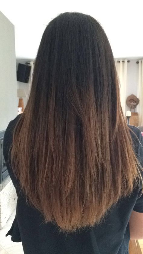 Dark Brown Hair Faded Into Light Brown, Black To Brown Ombre Hair Long, Straight Hair Ombre Brown, Light Brown Tips On Dark Brown Hair, Natural Brown Ombre Hair, Highlight Ends Of Hair, Black To Brown Ombre Hair Straight, Ombre Hair Color For Black Hair Straight, Ombré Black Hair