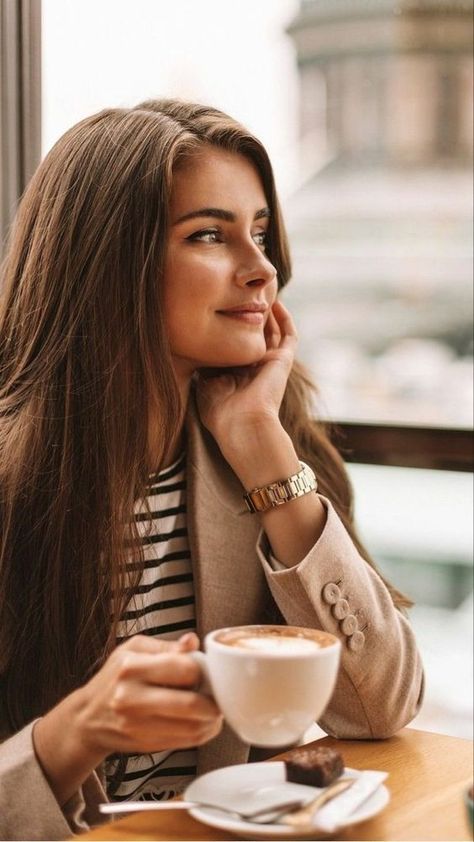 n a g s y l Coffee Date Outfits, Coffee Shop Photography, Business Photoshoot, Branding Photoshoot Inspiration, Personal Branding Photoshoot, Coffee Girl, Photography Posing Guide, Stylish Photo Pose, Business Portrait