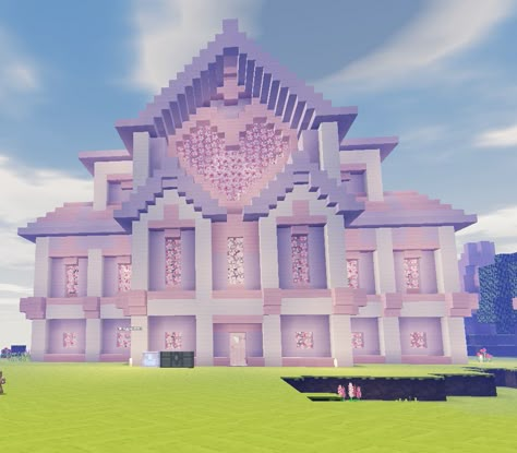 Cute Aesthetic Minecraft Houses Tutorial, Minecraft Houses Pink Mansion, Pink And Purple Minecraft House, Big Pink Minecraft House, Minecraft Blue House Ideas, Minecraft Building Ideas Girly, Pastel Goth Minecraft House, Heart Minecraft House, Kawaii Minecraft Builds No Mods