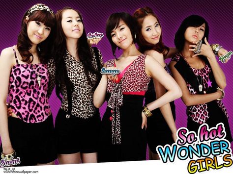 K Pop Idol Wallpaper, Wonder Girl Kpop, Kpop 2nd Gen, Kpop Idol Wallpaper, Chanelle Moon, Iz One Yuri, Dream Academy, Korean House, Hyuna Dawn