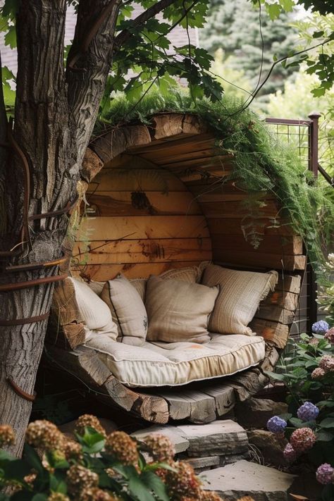 Garden Reading Nook, Reading Nook Cozy Corner, Ideas Para Decorar Jardines, Backyard Vibes, Outdoor Reading Nooks, Garden Nook, Homes Ideas, Beautiful Home Gardens, Garden Inspo