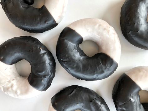 There may not be any pastry more closely associated with New York City than the black and white cookie. A tender shortbread glazed with half vanilla and half ch Black White Cakes, Black And White Cookies, Chocolate Custard, White Cookie, Chocolate Pastry, White Food, Doughnut Recipe, Donut Glaze, Cake Pictures