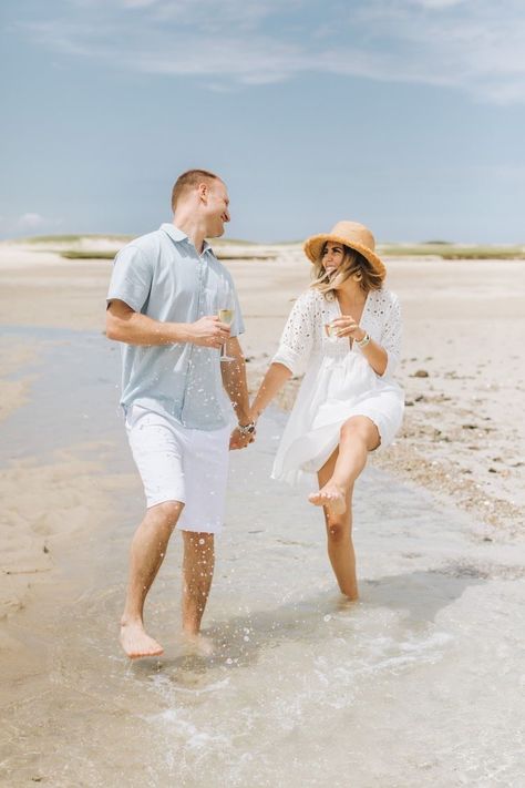 Couple Beach Pictures Outfits Summer, Beach Engagement Photos Props, Couple Beach Outfits Summer, Beach Outfits Couple, Beach Engagement Photos Champagne, Beach Photo Shoot Outfits Couple, Beach Engagement Photoshoot Outfit, Engagement Photos Outfits Summer Beach, Beach Prenup Ideas Outfits