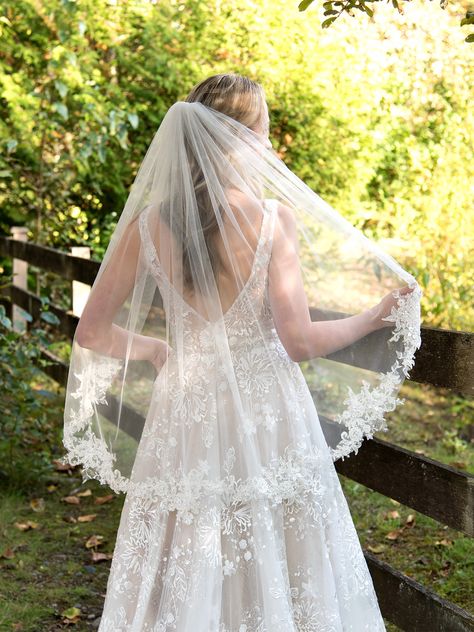 This is a beautiful wedding veil with beaded lace appliques on the edge. The color of the veil is ivory. This veil is made of soft bridal illusion material that allows the veil to drape beautifully. A metal comb is attached to the veil for easy positioning. Available in elbow... Rustic Wedding Veil, Veil Elbow Length, Veil Lace Trim, Fingertip Length Wedding Veil, Unbreakable Vow, Wedding Veil Lace, Simple Wedding Veil, Beaded Veil, Fingertip Length Veil