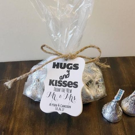 Kisses Wedding Favors, Personalized Wedding Favor Tags, Summer Wedding Favors, Honey Wedding Favors, Anniversary Favors, Creative Wedding Favors, Inexpensive Wedding Favors, Winter Wedding Favors, Favors Ideas