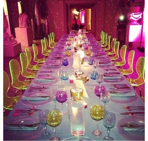 😍 Wedding Table Settings Purple, Aynhoe Park, Diamond Ball, Dinner Table Setting, Purple Wine, Neon Aesthetic, Neon Wedding, Fun Dinners, Event Inspiration