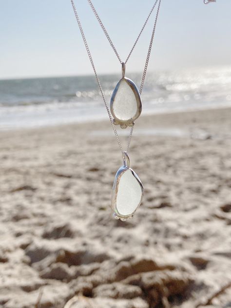 Charm Ideas, Personal Investigation, Jewelry Ocean, Ocean Inspired Jewelry, Bride Necklace, Sea Crafts, Sea Glass Crafts, Glass Jewellery, Anniversary Ideas