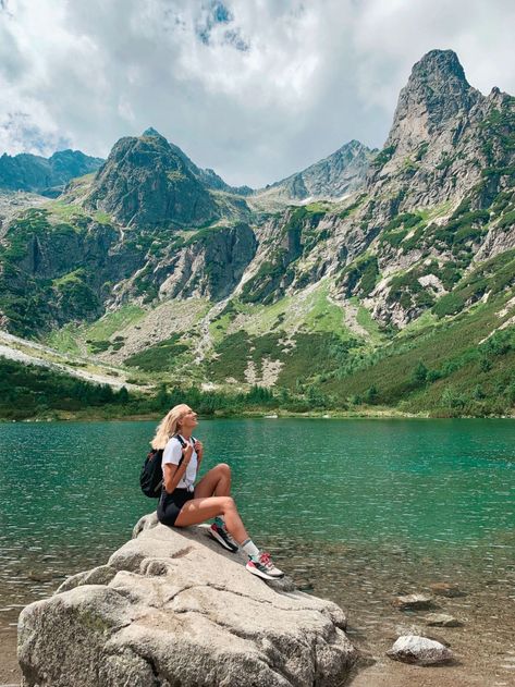 Hiking in Slovakia - High Tatras Mountains - Zanna Van Dijk Hiking Aesthetic Outfit, Hiking Poses, Adidas Hiking Shoes, Hiking Pics, Hiking Photos, Yucca Plant, Hiking Photography, Adidas Primeknit, Hiking Pictures