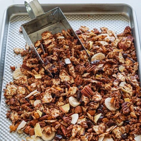 Matzo Granola – thekitchensinkblog.com Matzo Granola, Assorted Nuts, Pumpkin Loaf, Pumpkin Banana, Granola Cereal, Cinnamon Almonds, Passover Recipes, Cocoa Nibs, Nutritious Breakfast