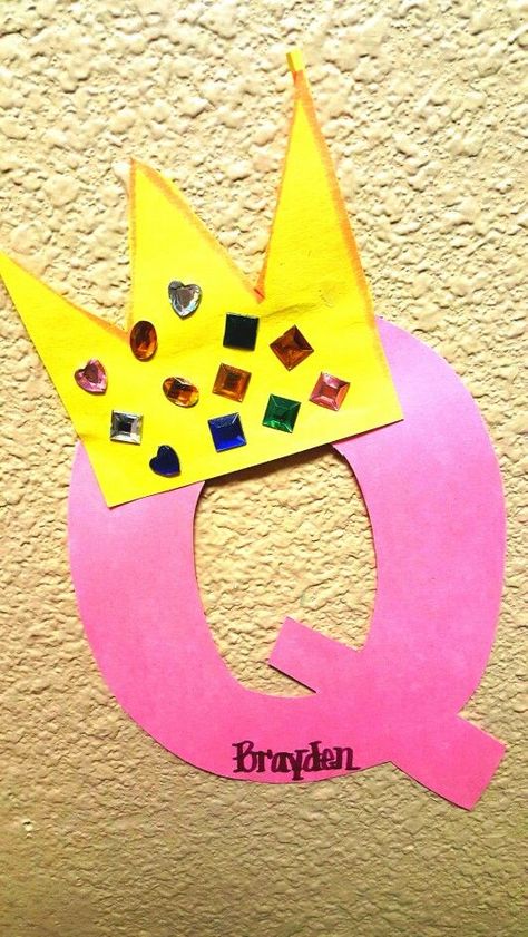 Queen Preschool Craft, Queen Crafts For Preschoolers, Letter Q Art Preschool, Q Letter Craft, Queen Craft For Preschoolers, Letter Q Preschool Crafts, Letter Q For Preschoolers, Q Is For Queen Craft, Q For Queen Craft