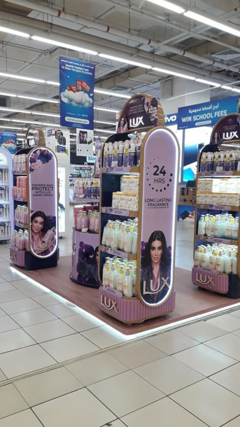 Skin Care Pop Up Store, Beauty Product Display Stand, Posm Display, Perfume Display Stand Retail Design, Posm Display Design, Supermarket Display, Pos Design, Shelf In Shelf Posm, Retail Design Display