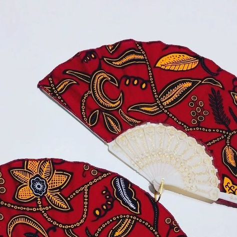 Social Event, Hand Fans, Outdoor Events, Hot Days, African Dress, Hand Fan, Stay Cool, African Print, Birthday Anniversary