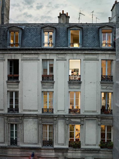 Gail Albert Halaban: Paris Views Cour des Petites écuries, Paris 10, 14 mai, 2013. Paris View, Apartment Exterior, Paris Architecture, Lots Of Windows, Parisian Apartment, Top Floor, Paris Apartments, Building Exterior, On The Top