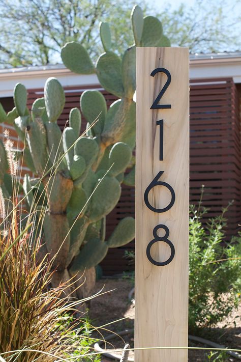 House Number Sign Ideas, House Number Ideas, Modern House Number Sign, Palm Springs Modern, Modern Driveway, Farmhouse Fireplace Decor, Modern House Numbers Sign, Modern House Numbers, Modern House Number