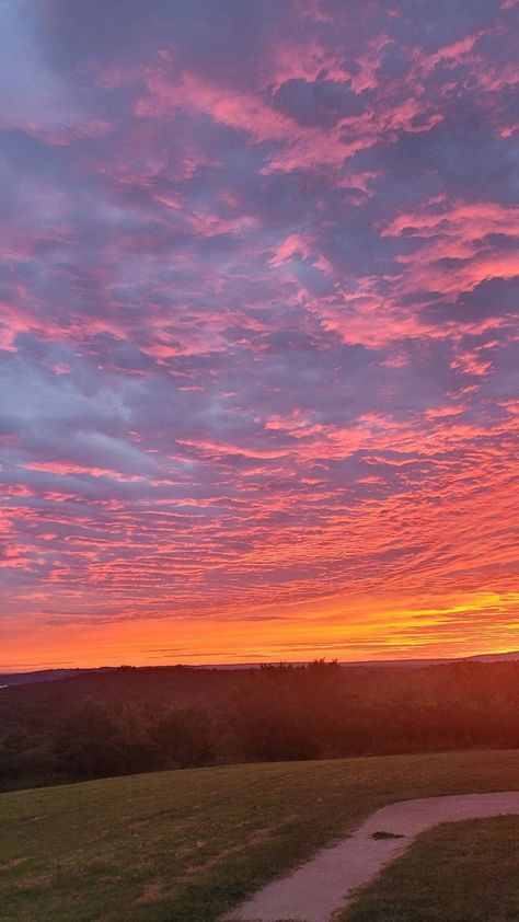 Beautiful Sky Pictures, Beautiful Sunset Pictures, Pretty Sunsets, Sunrise Pictures, Pretty Views, Pretty Skies, Sky Pics, Sunset Pics, Sky Pictures