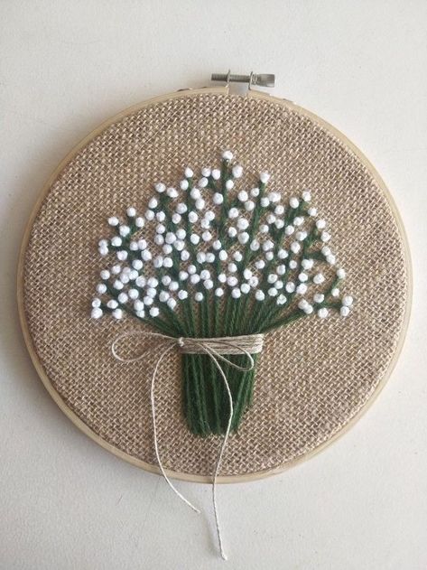 Embroidered Stitches, Embroidery Hoop Art Diy, Clothes Embroidery Diy, Simple Hand Embroidery Patterns, Embroidery Wall Art, Hand Embroidery Patterns Flowers, Hoop Embroidery, Diy Embroidery Patterns, Basic Embroidery Stitches