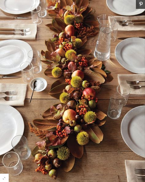 Fall Garland, Dining Table Centerpiece, Magnolia Leaves, Thanksgiving Centerpieces, Harvest Season, Fabulous Fall, Diy Centerpieces, Deco Floral, Fall Centerpiece