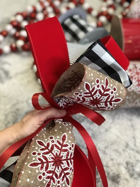 Christmas Ribbon Bow Tutorial | Home Decor | Haute & Humid Houston Style, Ribbon Bow Tutorial, Christmas Tree Decorations Ribbon, Diy Wreath Bow, Christmas Bows Diy, Diy Christmas Wreaths Ideas, Christmas Wreaths Ideas, Homemade Bows, Diy Christmas Wreaths