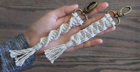 Macramé - buy online » myfabrics.co.uk Name Letters Diy, Rope Keychain, Keychain Macrame, Cords Crafts, Bead Knit, Boho Keychain, Small Macrame, Macrame Keychain, Diy Letters