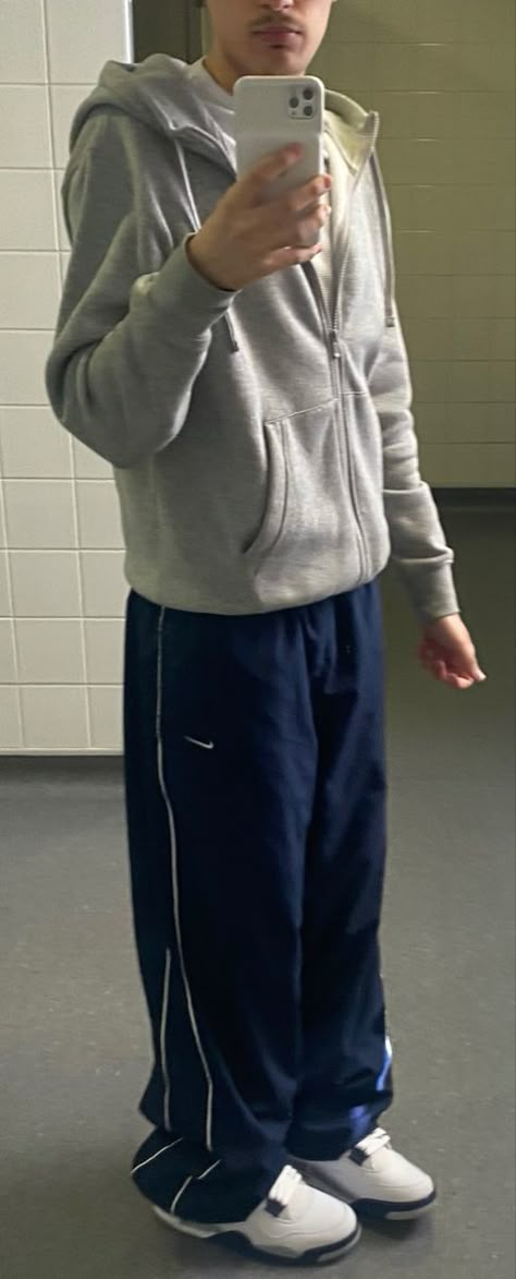 Dark Blue Track Pants Outfit, Navy Baggy Pants Outfit, Blue Adidas Track Pants Outfit, Adidas Sweatpants Outfit Men, Baggy Sweat Pants Outfit, Navy Track Pants Outfits, Blue Nike Sweatpants Outfit, Trackpant Outfit Men, Blue Sweatpants Outfit Men